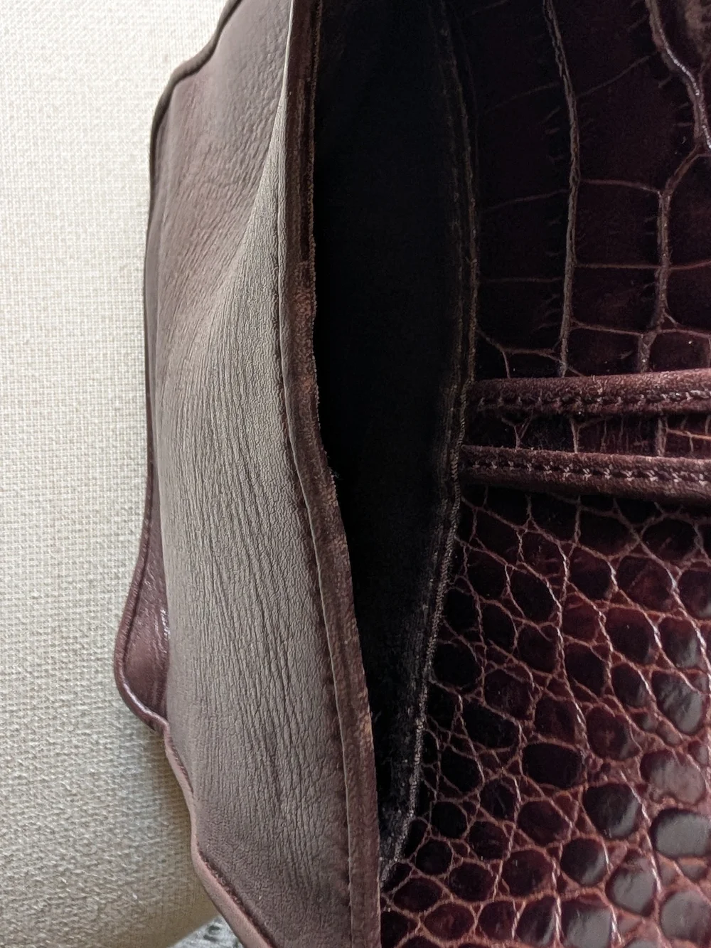 Brighton One World Brown Croc-Embossed Leather Messenger Crossbody